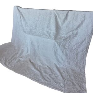 Classic White Cotton Bedspread With Raised Floral Pattern About 87" X 92"